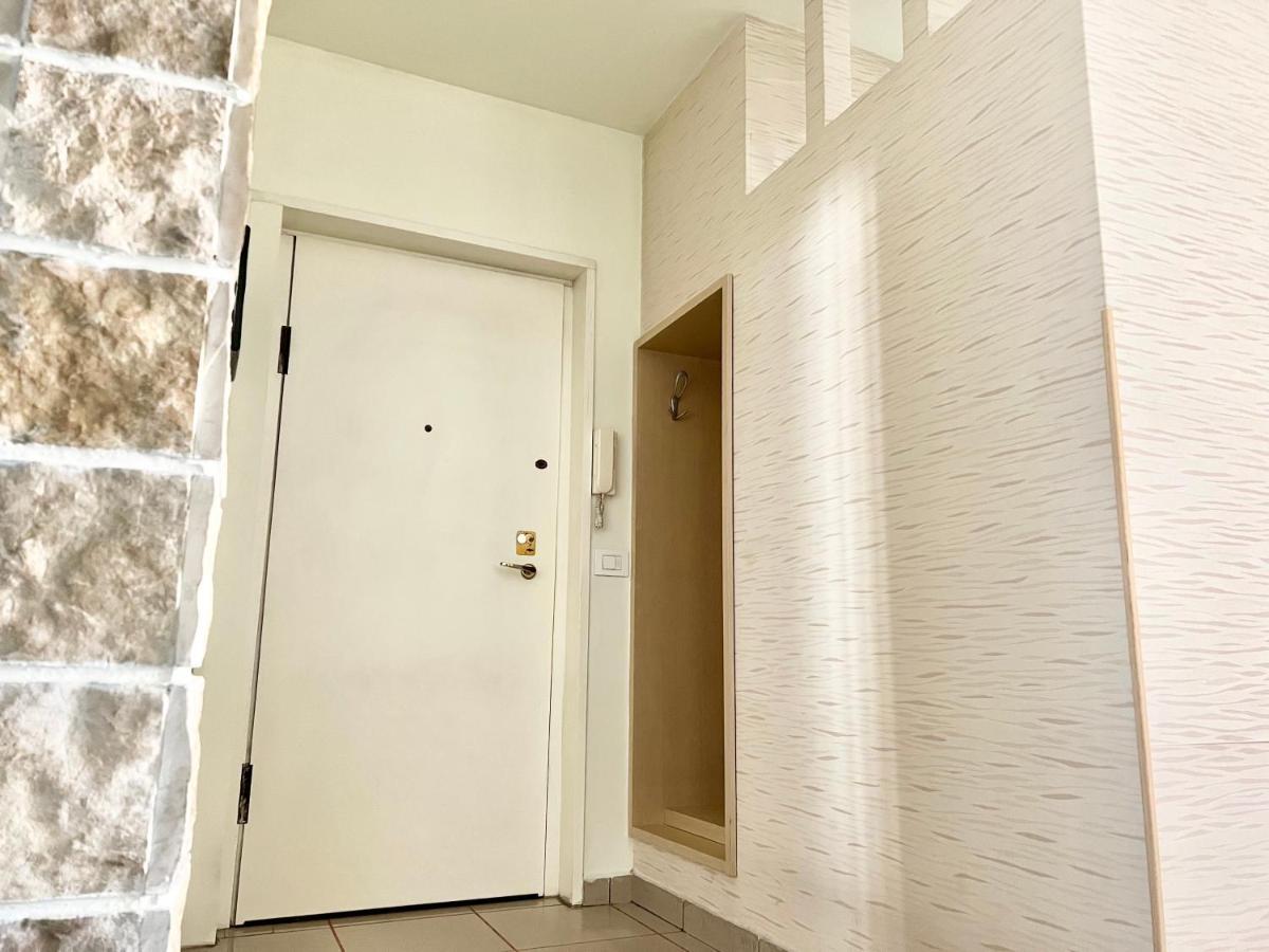 Apartamento Rolling - Near Blloku *